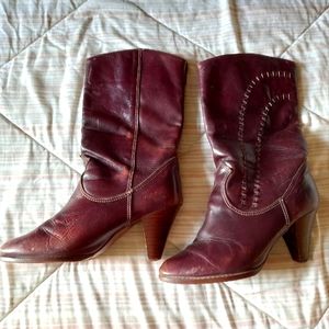 Vintage 1980's leather heel boots